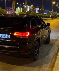 جیپ گراند شیرۆکی